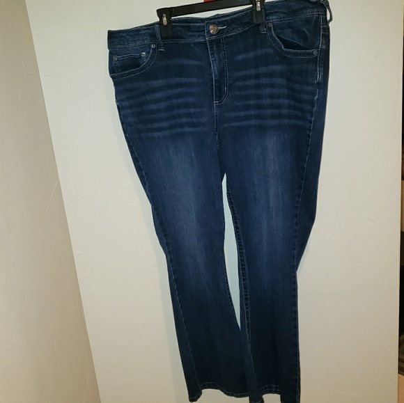 Maurices Denim - Maurices boot cut Jean's 20w short